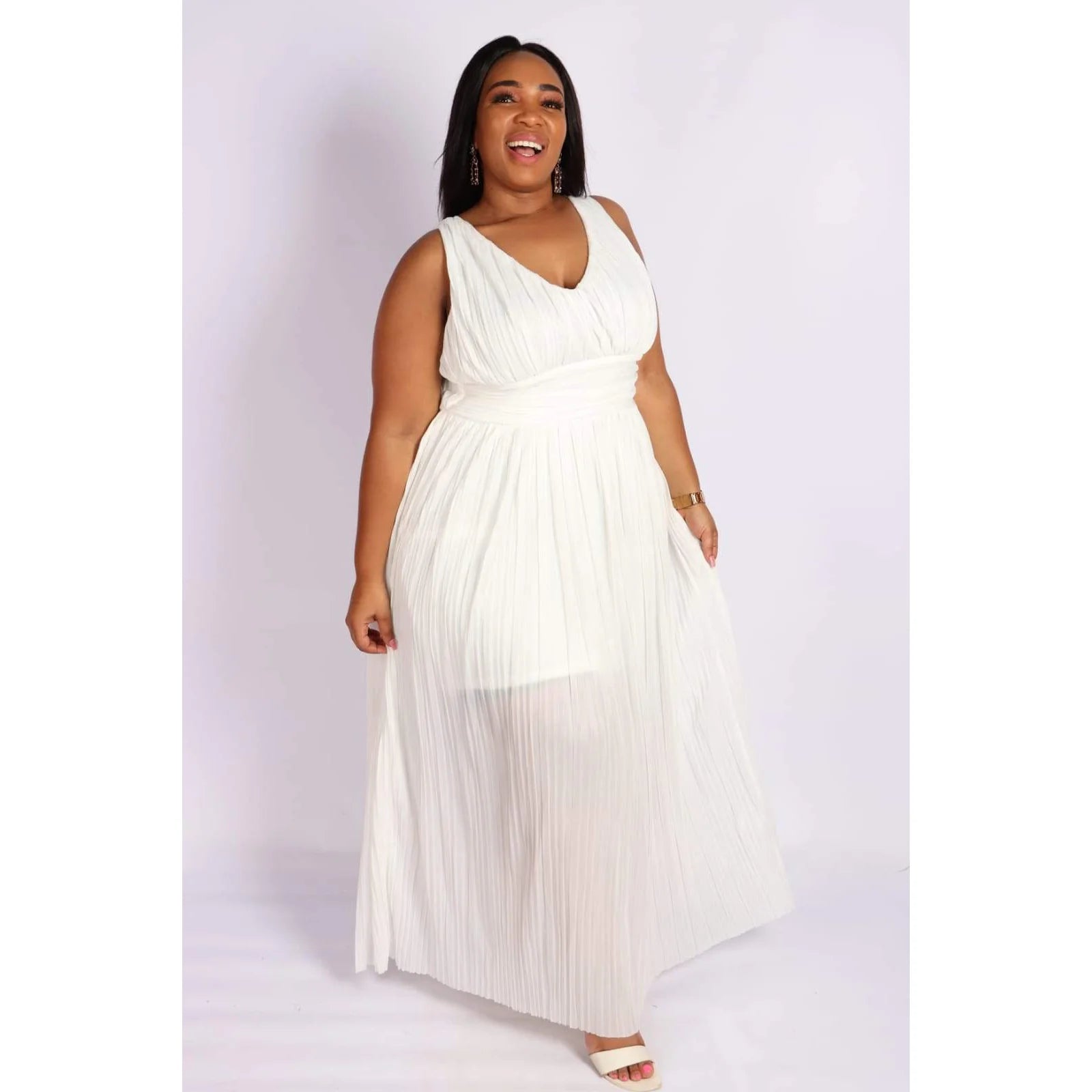 Aura Luxe Pleated Maxi Dress 👗✨🌹